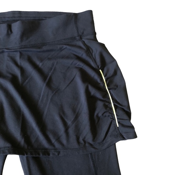 Athleta Contender2 2 in 1 Leggings w/ Skirt Overlay Capri Workout Pants - Picture 4 of 12
